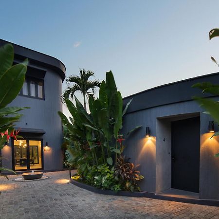 Je Ne Sais Quoi Seminyak Villa Kültér fotó